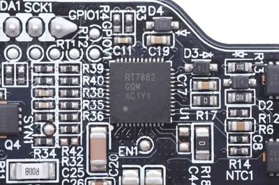 行业快讯 RICOMM新品充电站亮相，英集芯与扬杰科技齐发力快充与集成电路市场